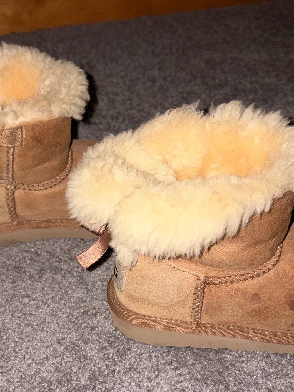 UGG Toddler / Kids Jesse Bow II Suede Boots Chestnut Size 11T